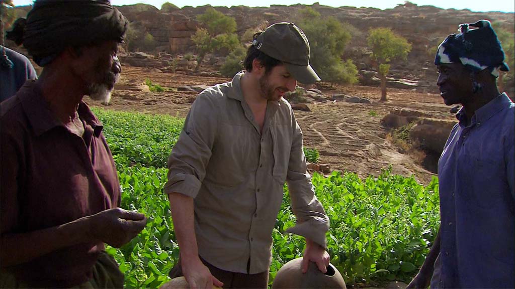 Rendez vous en terre inconnue avec Edouard Baer chez les Dogons au Mali